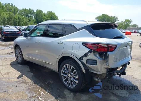2020 Chevrolet Blazer Awd Premier z USA, uszkodzony, nr VIN 3GNKBLRS5LS626690